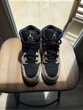 Jordan Kids High-Top Sneakers in Black and Brown Leopard Print